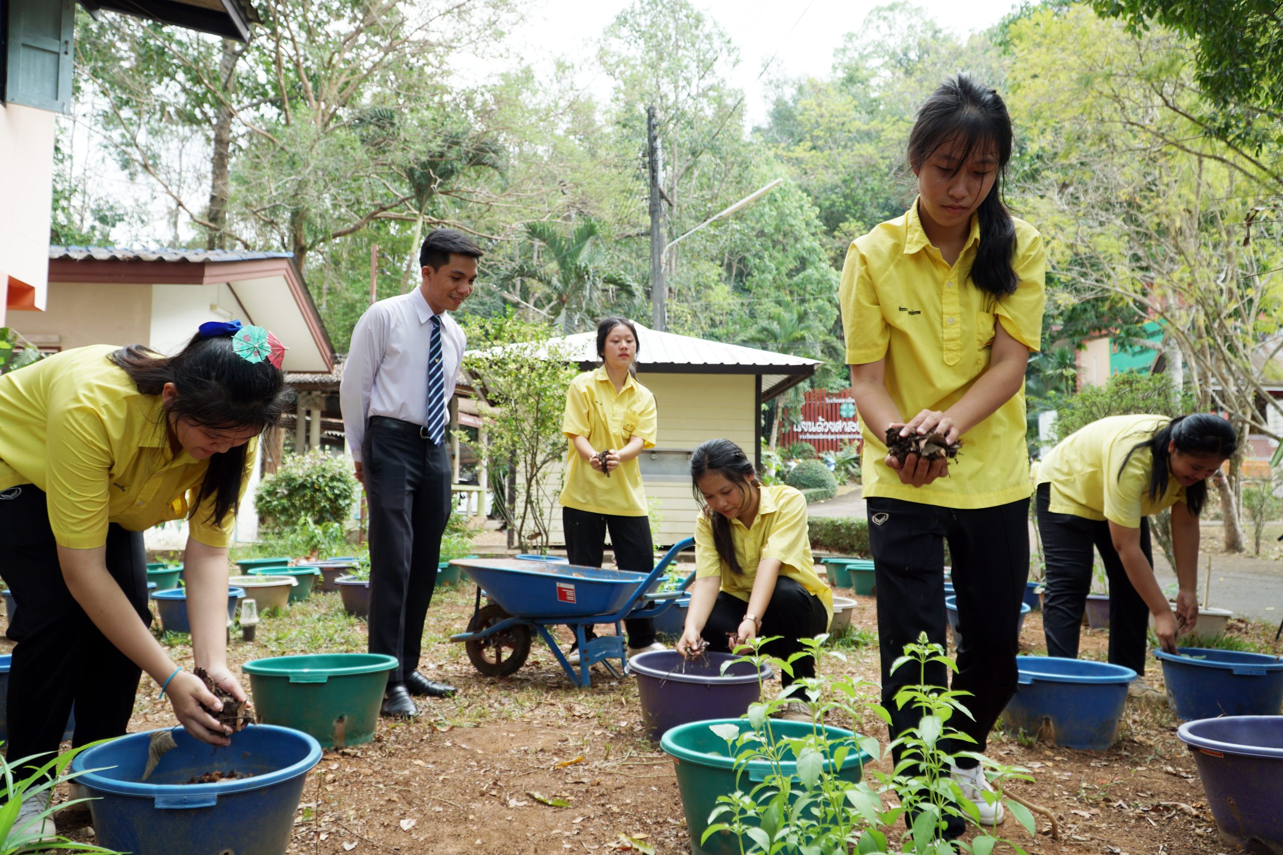 พัฒนาผู้ประกอบการรุ่นเยาว์ด้วยการสื่อสารอย่างสันติ